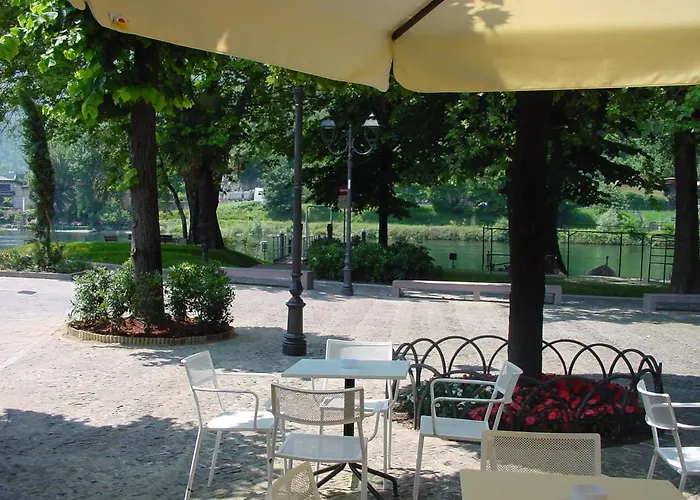 Hotel Don Abbondio 3*