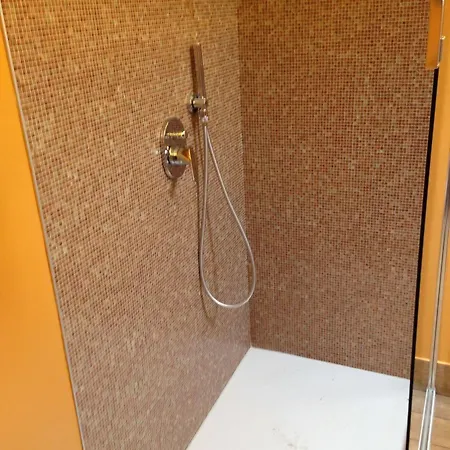 Don Abbondio Hotel