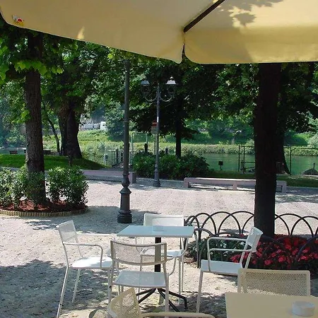 Отель Don Abbondio 3*
