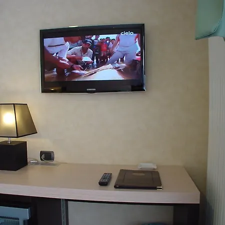 Don Abbondio Otel